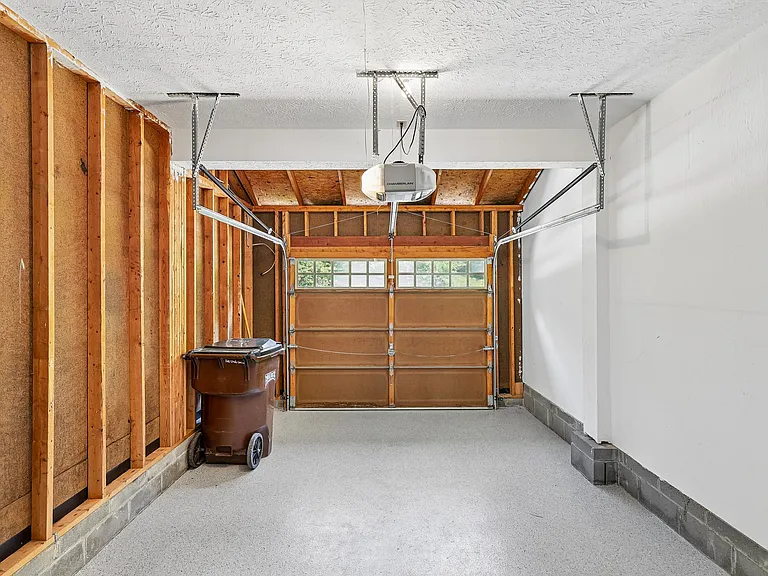 1608 Shady Cove Ln — Photo 49