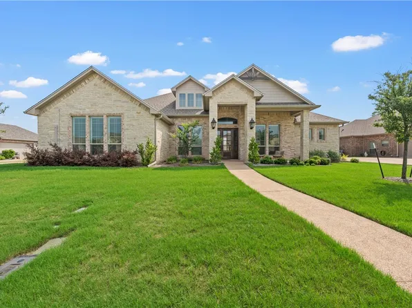 325 Stone Manor Dr, Mc Gregor, TX 76657