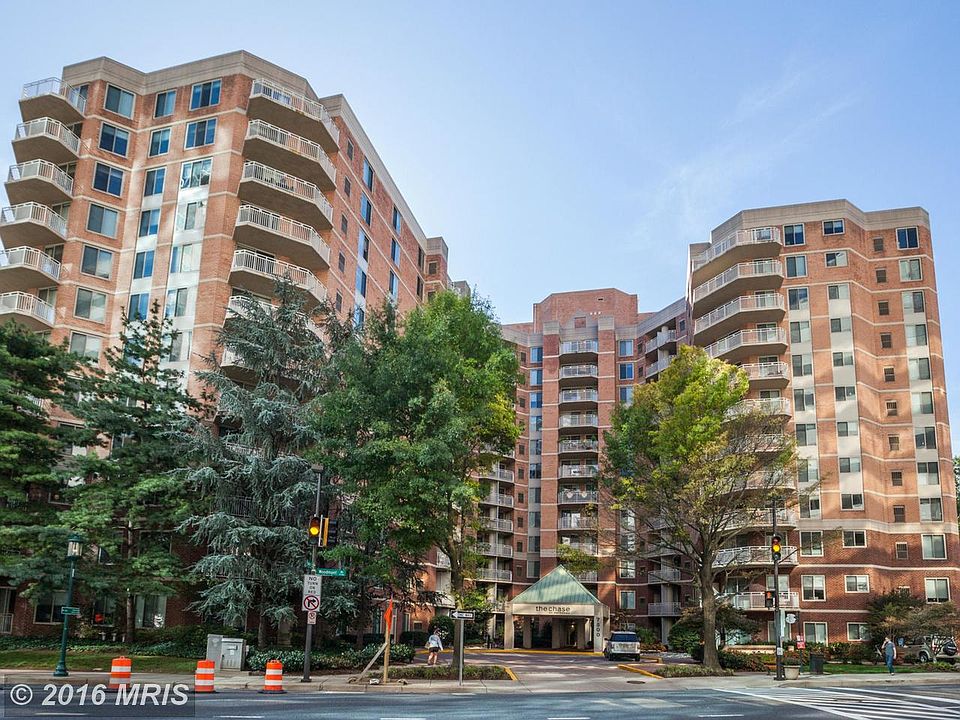 1st image of 7500 Woodmont Ave #S1021