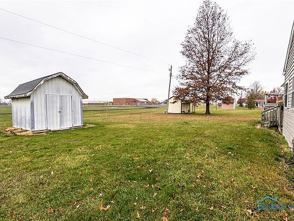 3rd image of 110 Lakeland Dr