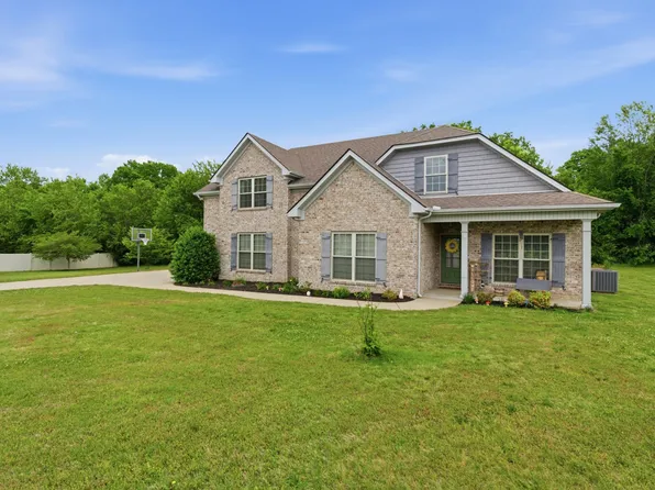 2004 Chapel Ct, Murfreesboro, TN 37128