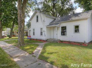 168 Oak St NE, Cedar Springs, MI 49319