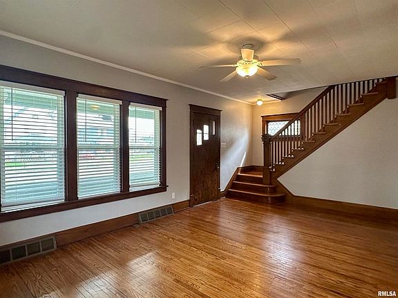 4th image of 811 7th Ave S