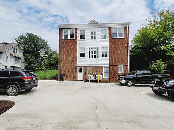 4th image of 2237 Rivermont Ave #1