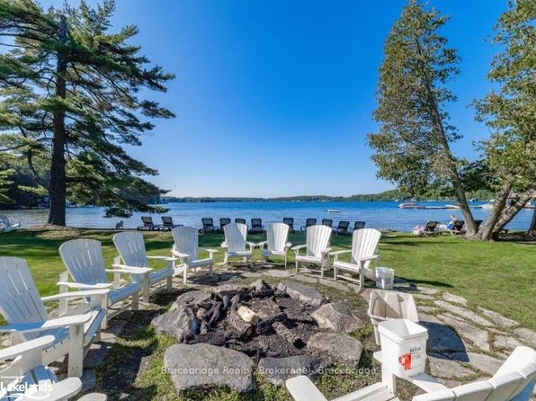 3876 Muskoka Rd #118, Muskoka Lakes, ON P0B 1J0