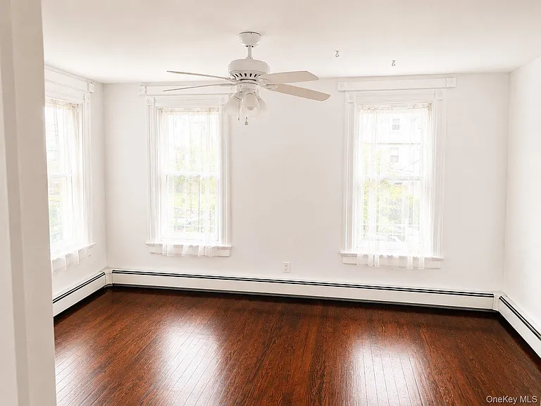 16 Lafayette St #2 — Photo 4