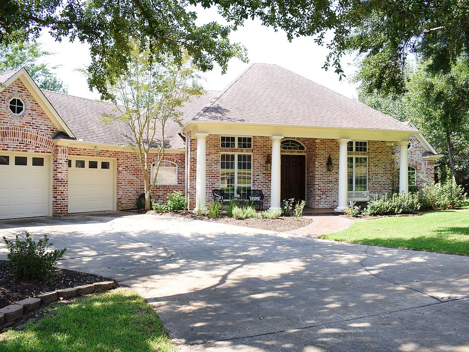 1st image of 3315 Churchill Dr