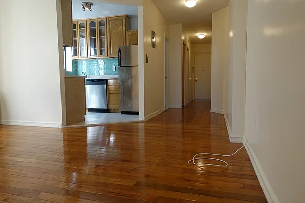 Rented by Sovereign Associates | media 2