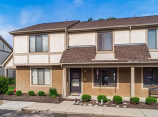 5701 Jousting Ln, Columbus, OH 43231