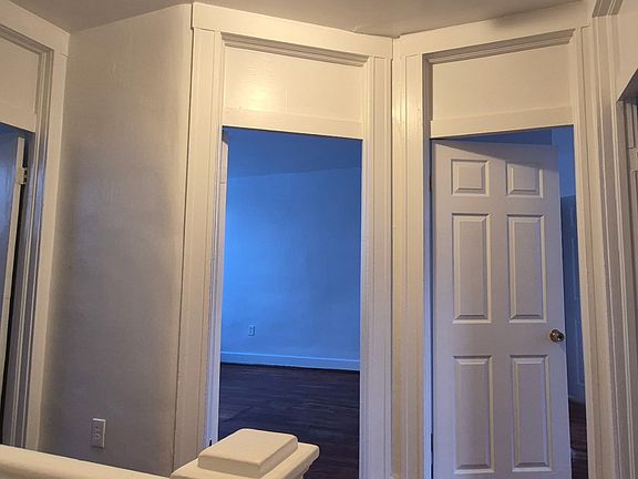 3rd image of 4620 Pall Mall Rd