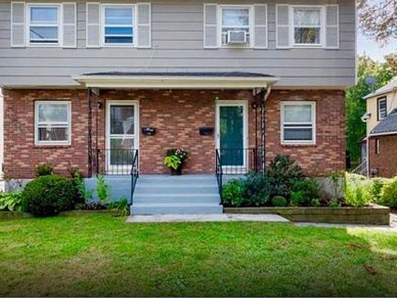 2nd image of 28 Haven Ct APT 28B
