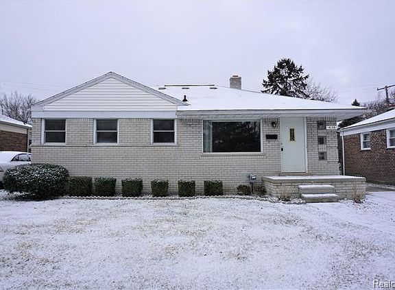 3rd image of 4250 Eastlawn Ave