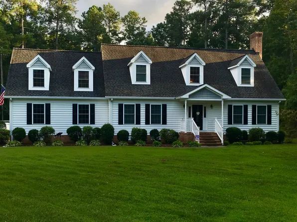 414 Railway Rd, Yorktown, VA 23692