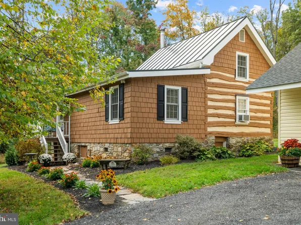 13829 Mountain Rd, Purcellville, VA 20132