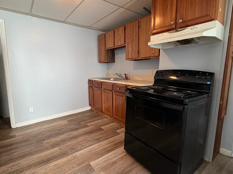 89 Walnut St #2 — Photo 9