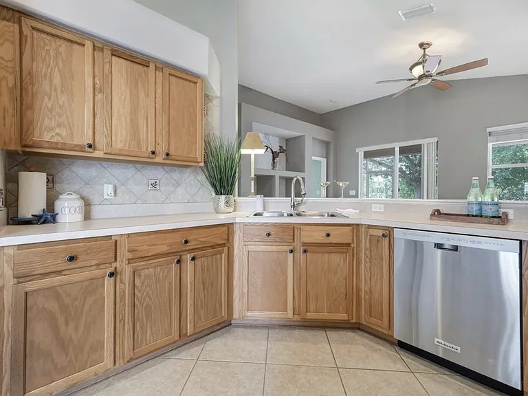 5392 New Covington Dr — Photo 13