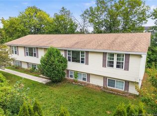 100 Crerar Ct, Fredericton, NB E3A2W6