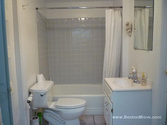 5th image of 271 Newbury St #3RR