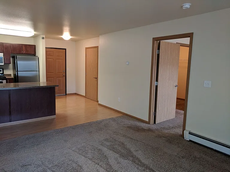 West Lake III Apartments — Photo 35