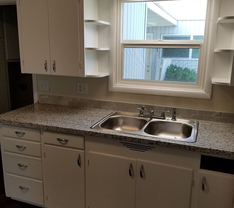 1st image of 727 SW Drumwood Ave #715