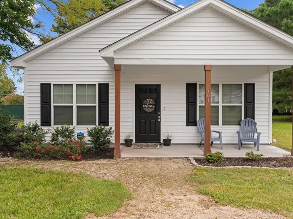 501 E Granville St, Dunn, NC 28334