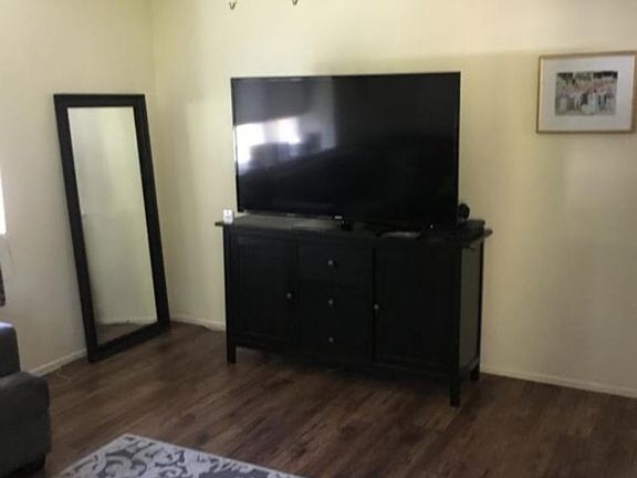 2nd image of 524 Santa Clara Ave