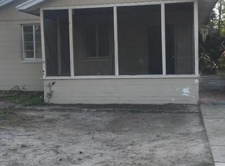 722 N New Hampshire Ave, Tavares, FL 32778