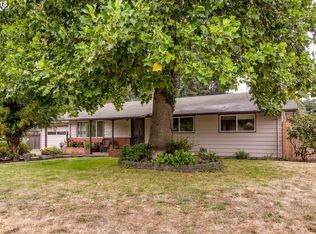 3215 Raleighwood Ave, Springfield, OR 97477