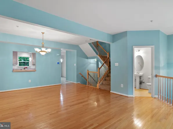 12113 Sutton Ln, Bowie, MD 20720
