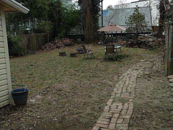 3rd image of 119 E Mount Airy Ave