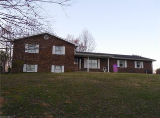 24155 Crooked Tree Rd, Lowell, OH 45715