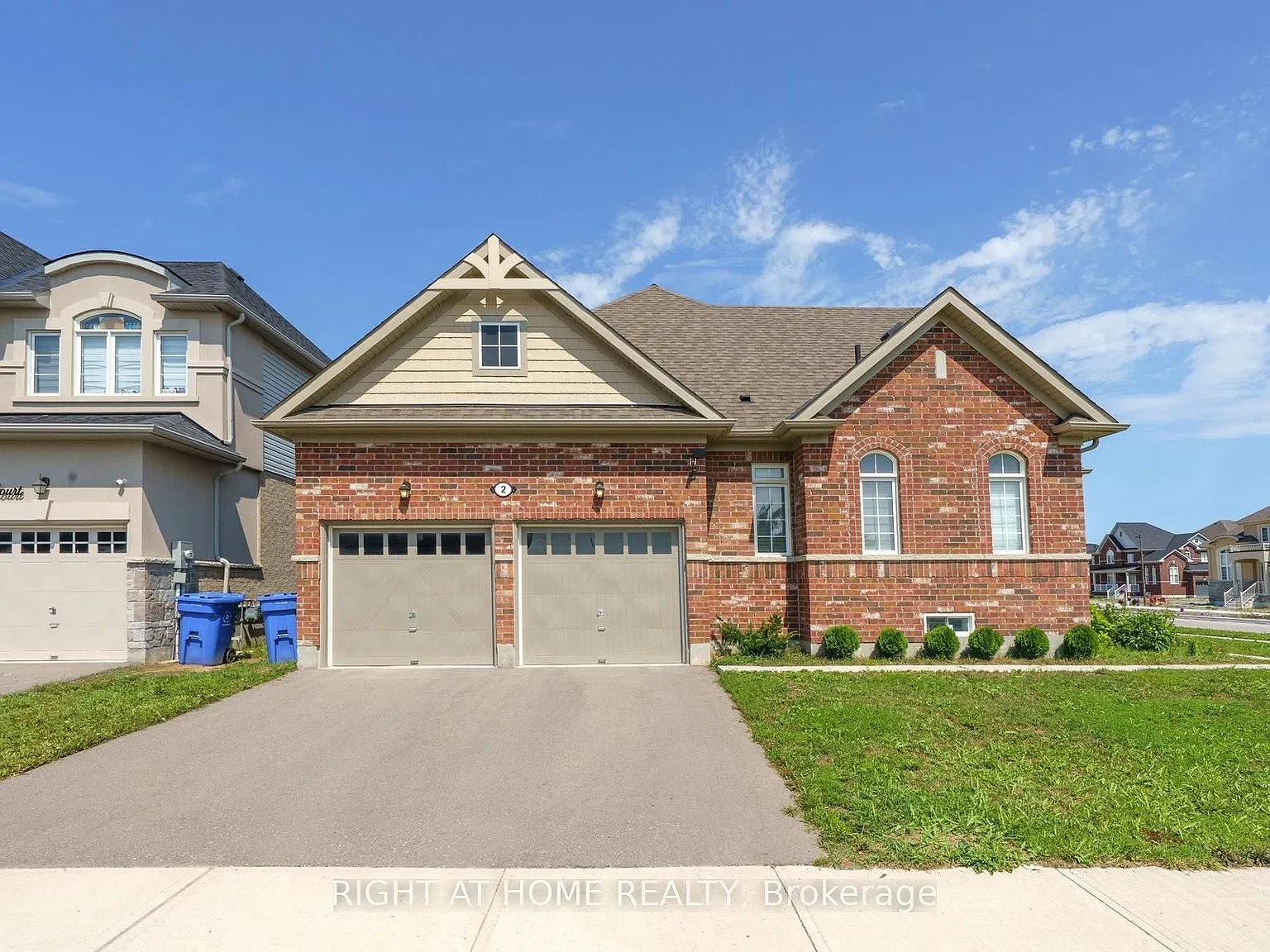 3 bed, $3,200 — Photo 2