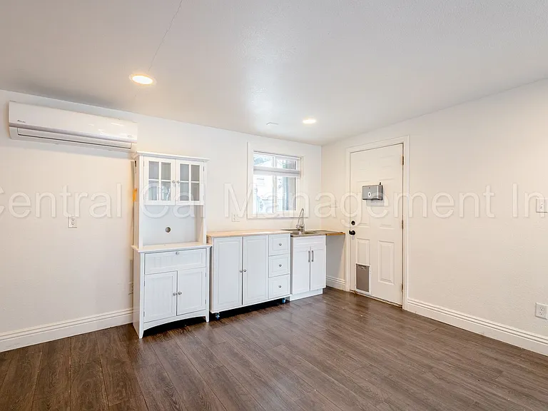 227 Oleander Ave — Photo 31