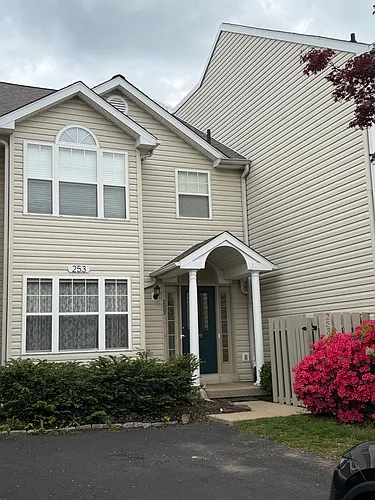 253 Prince William Way Photo 1