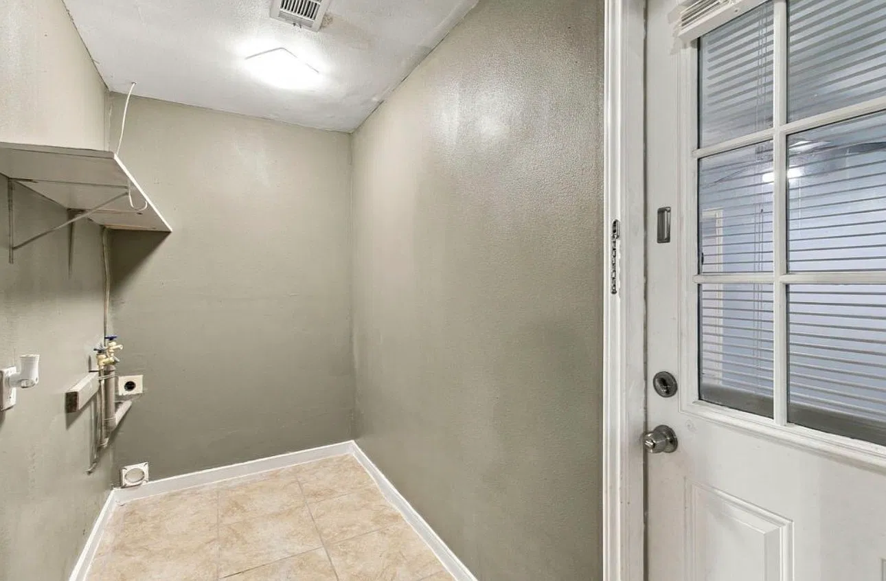 3 bed, 1344 sqft, $1,850 — Photo 4