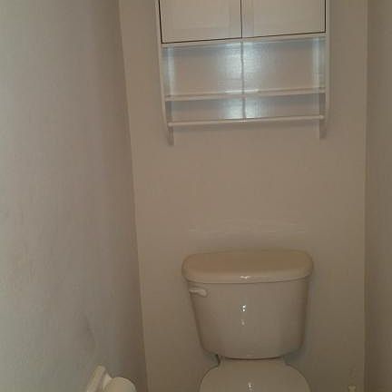 4th image of 4850 Parkhurst Pl