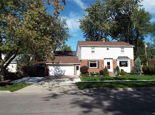 18 Deerhurst Park Blvd, Buffalo, NY 14217