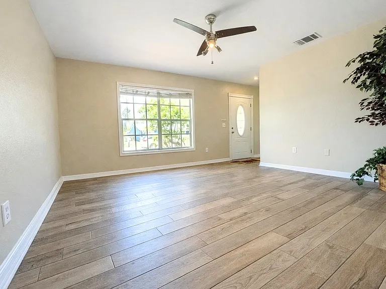 6734 Stardust Ave — Photo 9