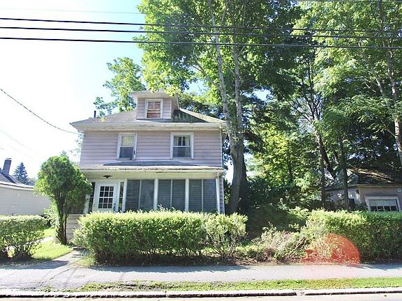 3rd image of 179 Groveland St