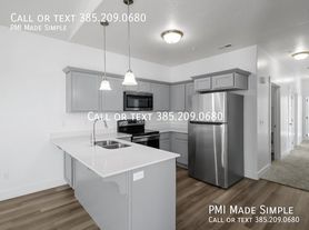 1794 W Eaglewood Dr