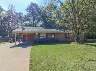 132 Sunny Ln, Columbus, MS 39705