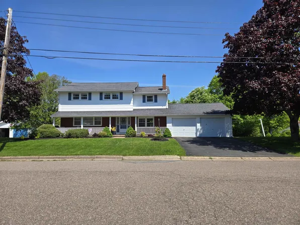 35 Fairview Dr, Truro, NS B2N 1S2