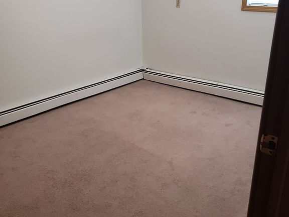 2nd image of 610 11th St NE #8