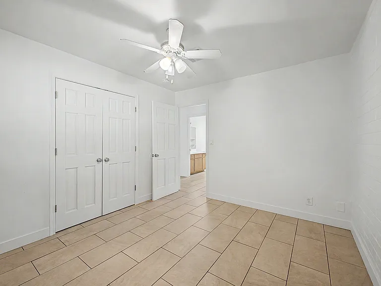 1408 W Becker Ln #1 — Photo 15