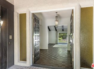 1818 Roscomare Rd, Los Angeles, CA 90077