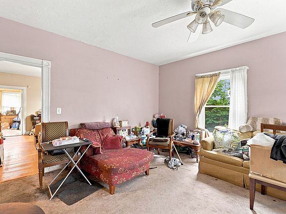 4th image of 280 Copeland St