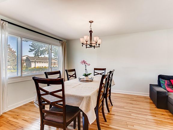 Dining/ Living