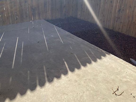 4th image of 3447 W Henson Ave #1