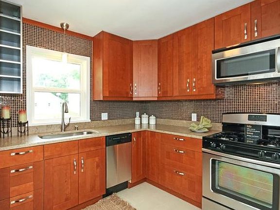 5th image of 5408 51st Ave N