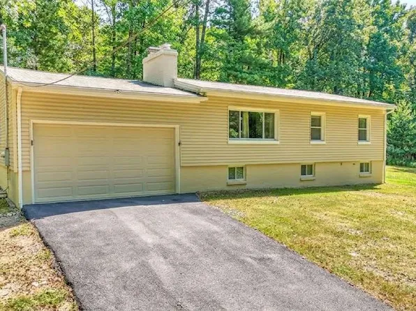 74 Rolling Ln, Harpers Ferry, WV 25425